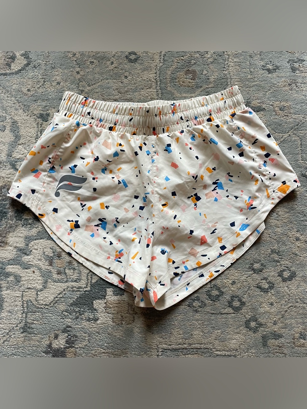 Fabletics Wmns XS Running Shorts Full Speed Mid Confetti Print Lined Activewear
